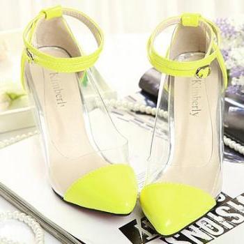 Pointed-toe Transparent An..